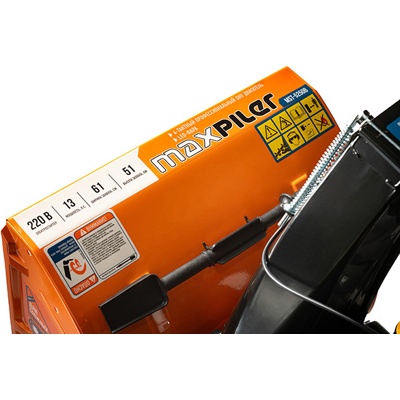 Снегоуборщик бензиновый MAXPILER MST-5250B , 13 л.с., бак 3,6 л, запуск от сети 220 В, шир.захв. 61см, выс.захв. 51см, фара, обогрев рук, двигатель LONCIN, безвоздушное колесо.- фото3